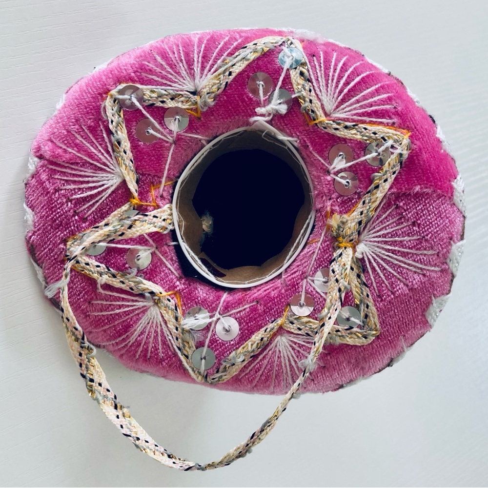Mini sombrero import de Mexico Pink velvet with silver sequins & braid. … - Picture 8 of 8